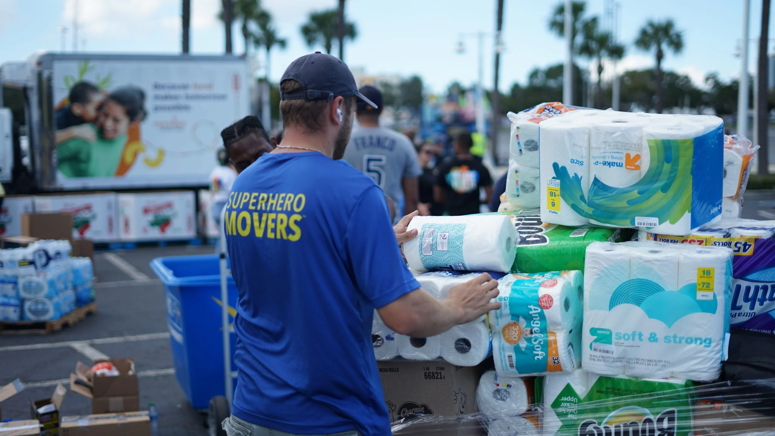 Good Greek Moving apoya las labores de socorro tras el huracán Ian - Good  Greek Moving \u0026 Storage, image size:2560x1440